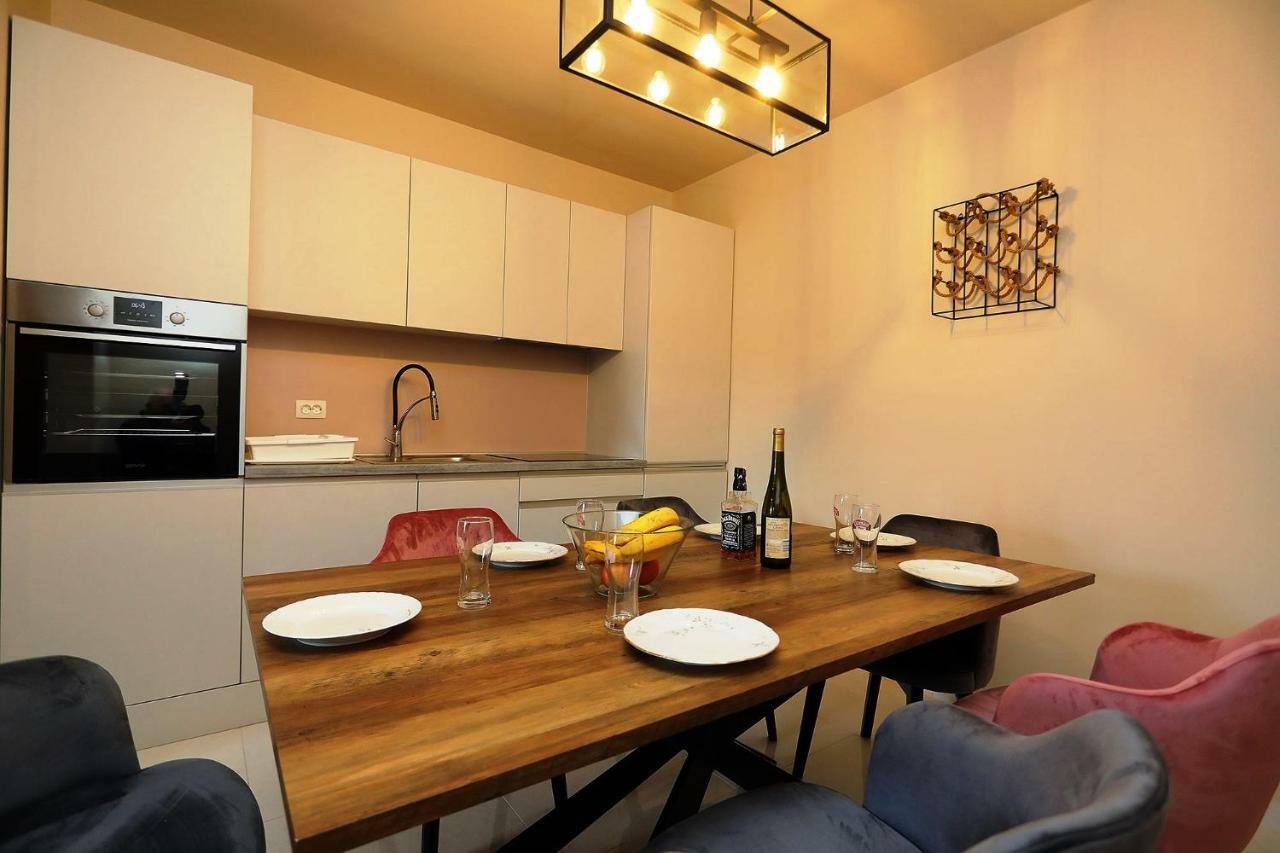 Apartmani Goran Sutivan Exterior foto